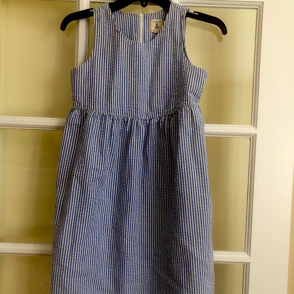 Girls dress